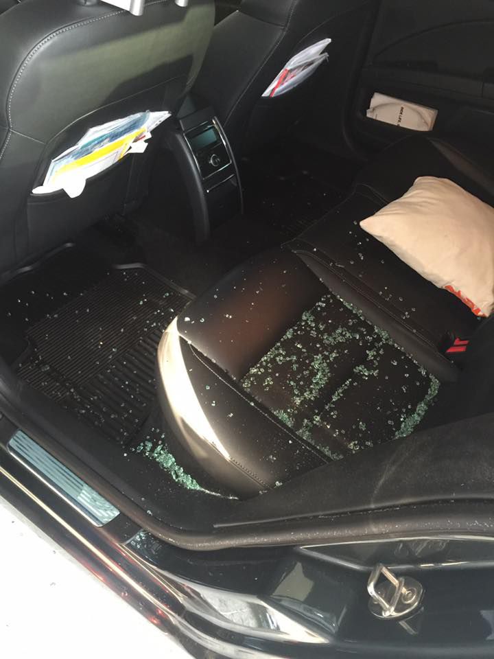 Mașina purtătorului de cuvânt al Primăriei Chișinău a fost spartă