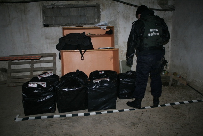 Сотрудники пограничной полиции Румынии обнаружили 1300 пачек контрабандных сигарет