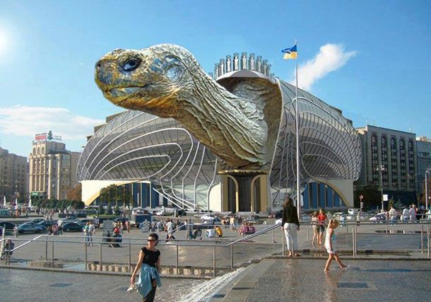 Фотожабы: киевляне высмеивают проект нового Дома профсоюзов