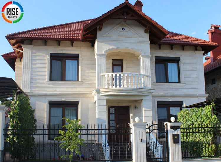 Vila de lux a milionarului Valeriu Streleț