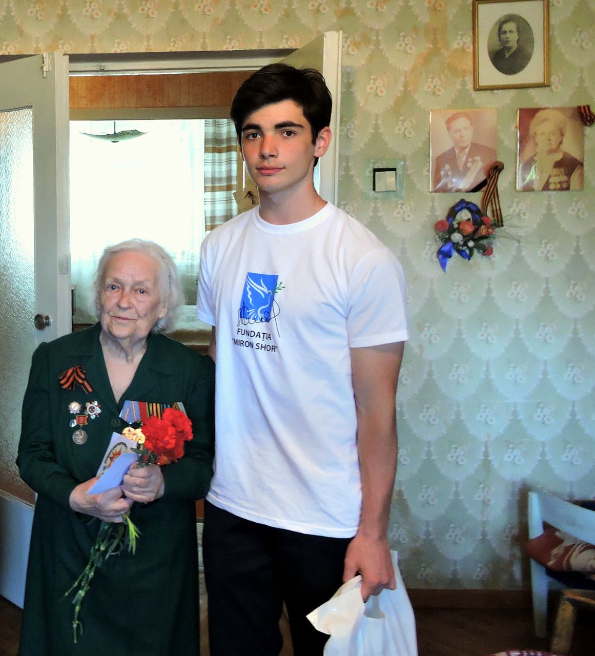 Благотворительный фонд имени Мирона Шора поздравил ветеранов с 70-летием Победы