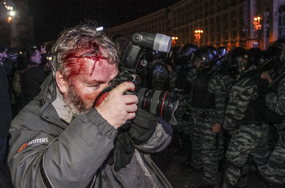 Впечатляющие кадры украинских протестов