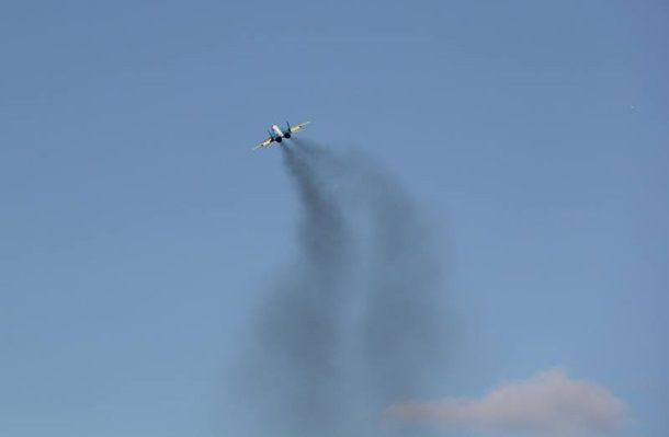 Самолеты ВВС Украины посадили вдоль трассы Киев-Одесса