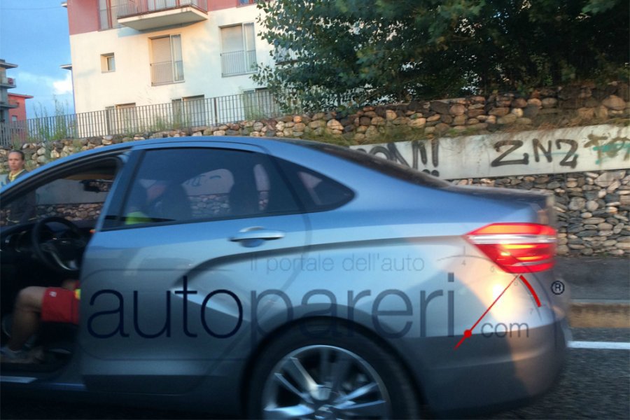 В сети появились фотографии Lada Vesta без камуфляжа