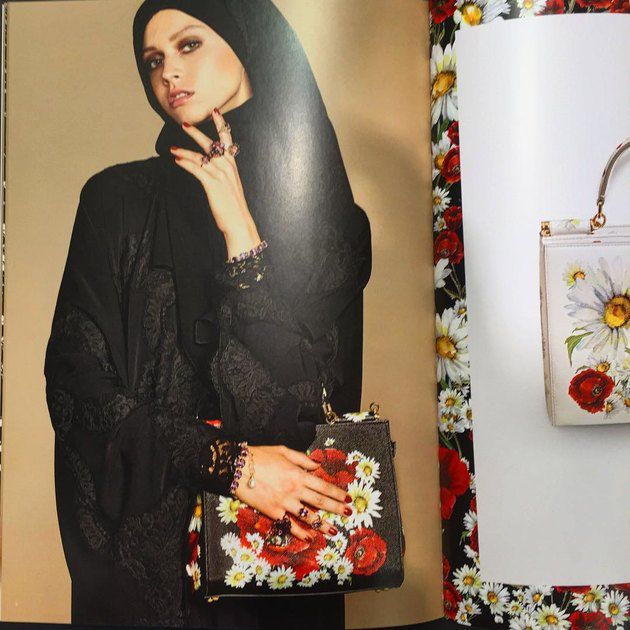 Dolce&Gabbana представили коллекцию хиджабов и абай