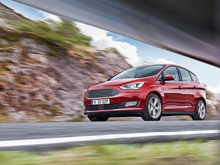 Ford представил обновленный компактвэн C-Max