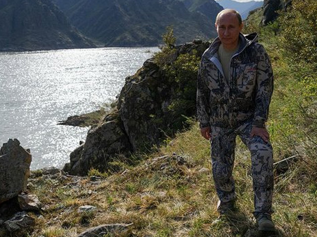 Путин отказался от отпуска - ему пока хватило рыбалки