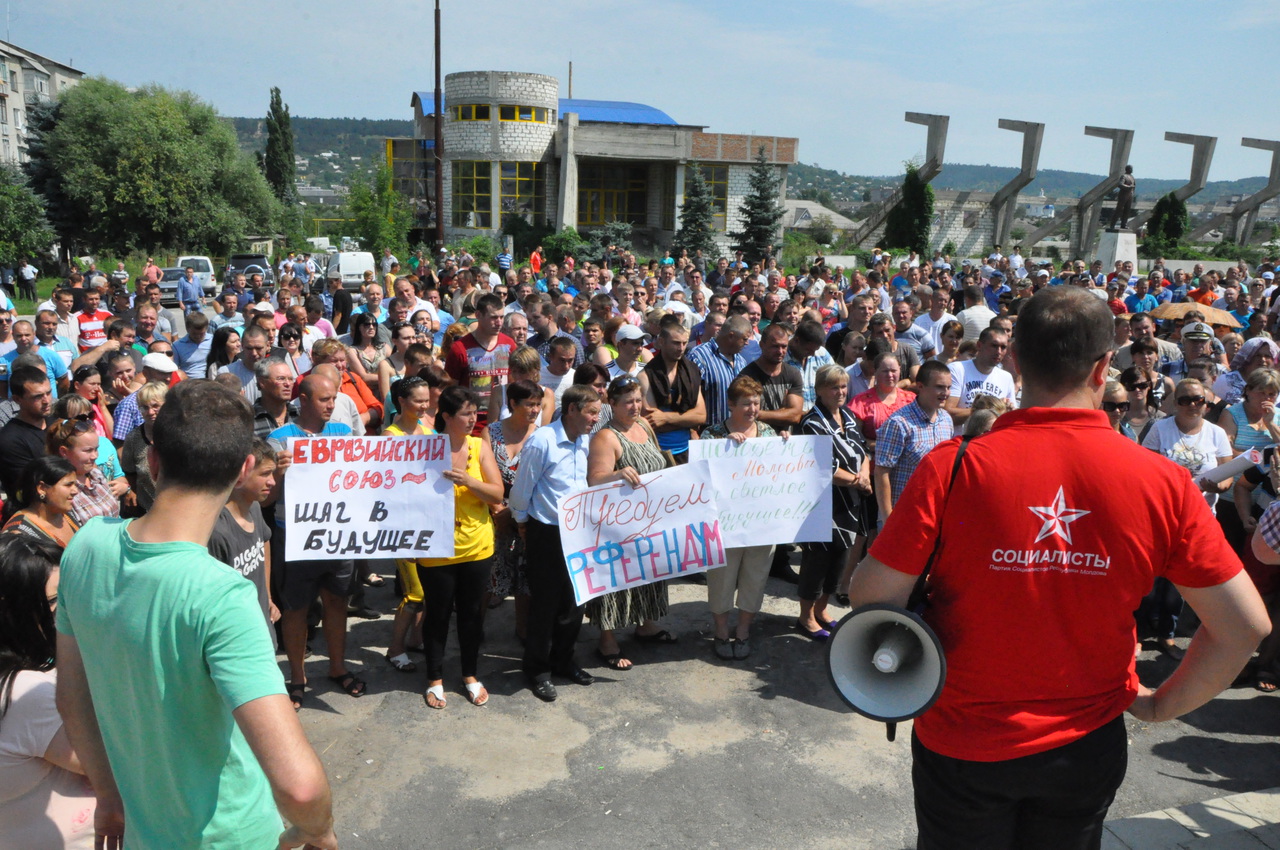Протест фермеров на севере Молдовы завершился предупредительным перекрытием таможенного пункта