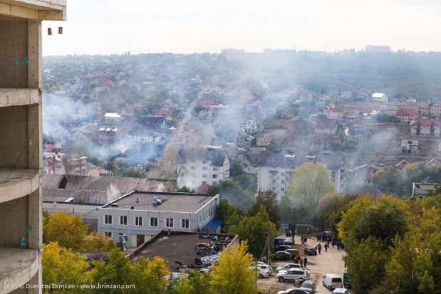 Incendiu de proporţii pe strada Alba Iulia