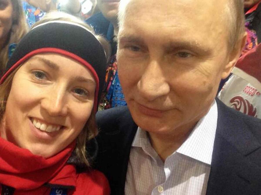 Блогеры вступились за спортсменку, сфотографировавшуюся с Путиным