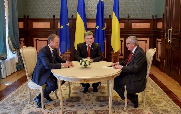 В Киеве проходит закрытая встреча Порошенко и лидеров ЕС