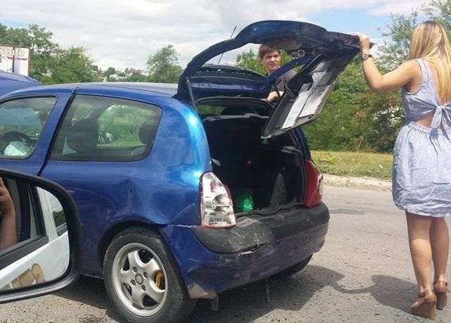 ДТП в столице: машину зажало между двумя автомобилями