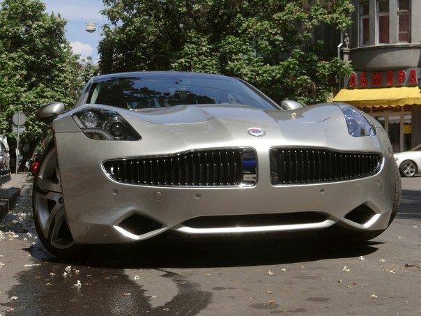 По Одессе разъезжают Lamborghini, Ferrari и Porsche