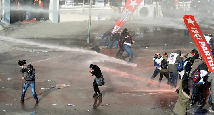 Как в Турции "смывали" журналистов