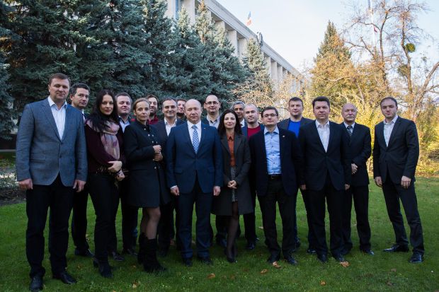 Валерий Стрелец сфотографировался с командой на прощание