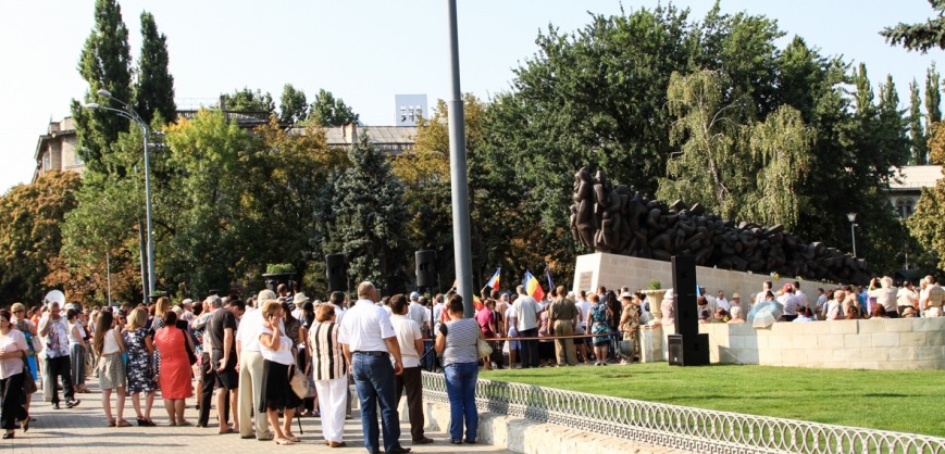 Monumentul în memoria victimelor deportărilor staliniste, inaugurat