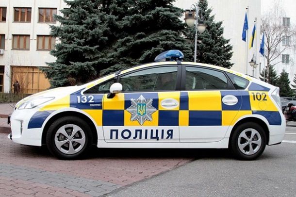 В центре Киева организовали конкурс дизайна авто для полиции