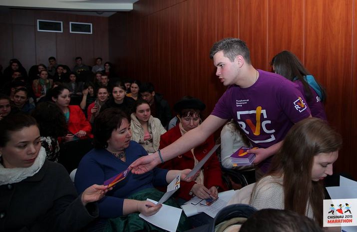 Prima întâlnire a voluntarilor Maratonului din Chișinău