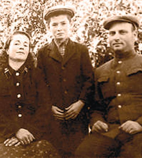 Какими были молдавские политики и звезды в школе