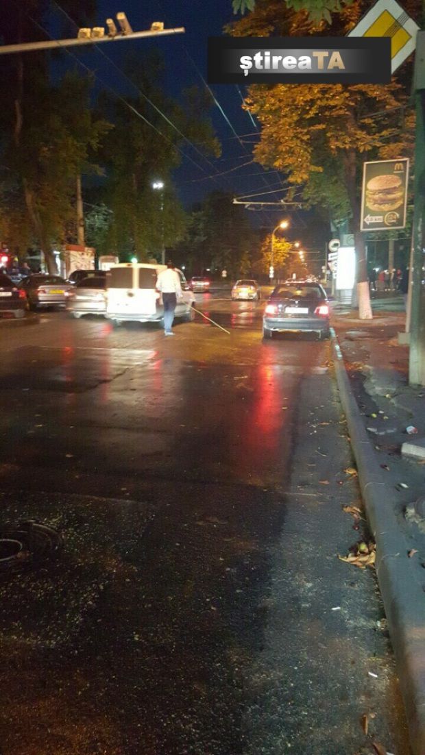 Ce făcea Chirtoacă ieri-seara în mijlocul drumului, cu o ruletă în mână