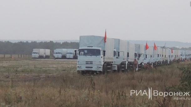 Около сотни российских гуманитарных грузовиков остались на ночь в Воронеже