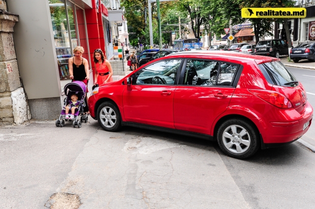 Cum se parchează şoferii din Chişinău