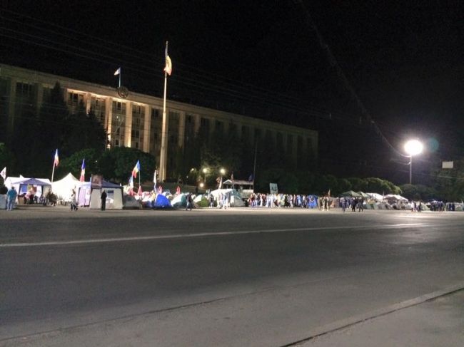 Шестая ночь протестов прошла спокойно