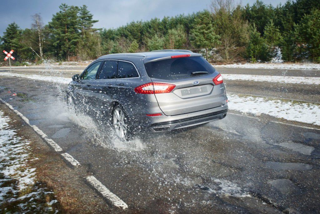 Ford воссоздала эффект "дьявольской" русской дороги для тестирования своих автомобилей