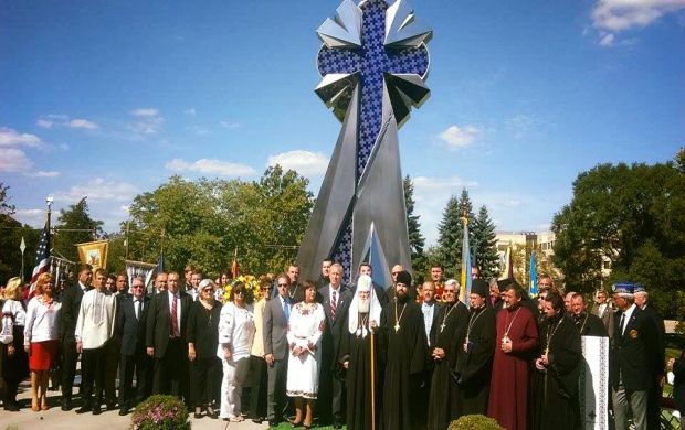 В США открыли первый в стране памятник Небесной Сотне