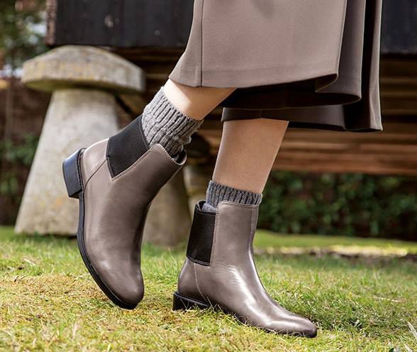 Mid season la Clarks: Pana la -40% de la cunoscutul brand britanic