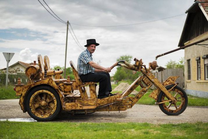 bicicleta, motocicleta din lem