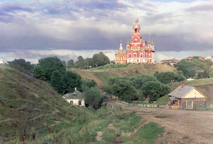 трудно поверить, что этим фотографиям уже более ста лет