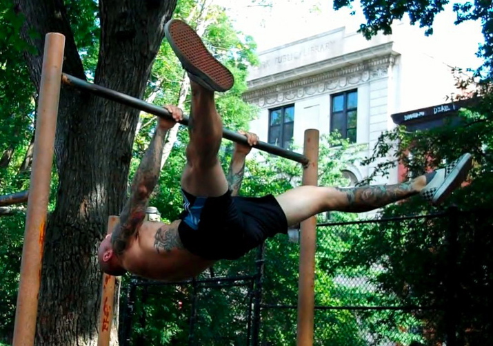 брусья, street workout