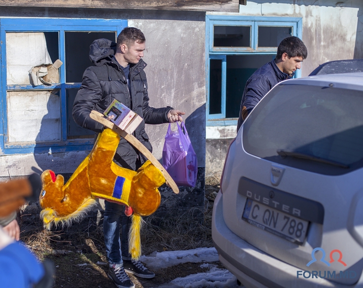 центр, девчонкам