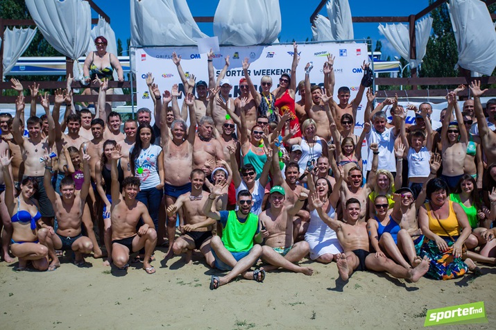 99 спортсменов переплыли Гидигич в рамках Sporter Weekend "Морская миля"