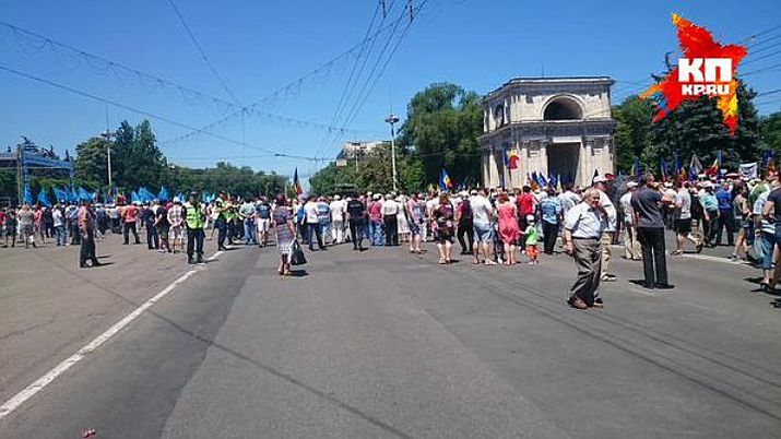 протест, митинг в кишиневе