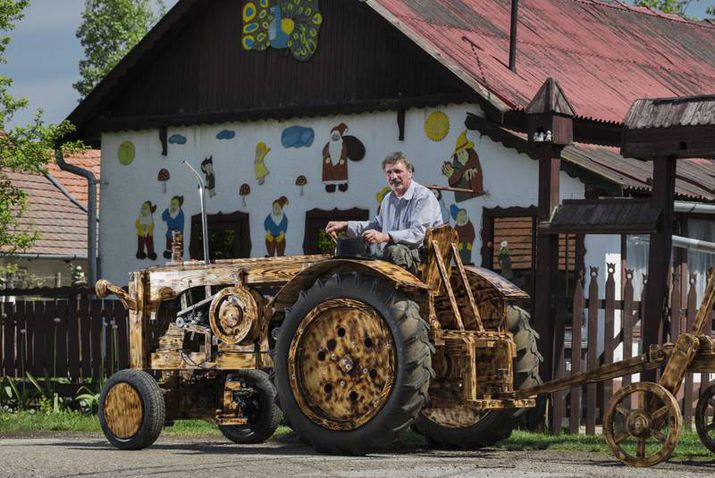 tractor din lemn, maghiar