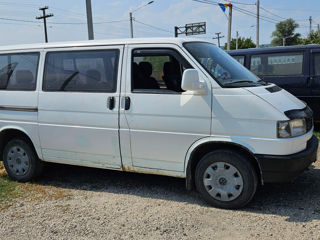 Volkswagen Caravelle foto 2