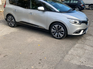 Renault Grand Scenic foto 2