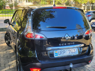 Renault Grand Scenic foto 2