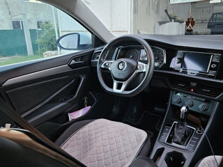 Volkswagen Jetta foto 5