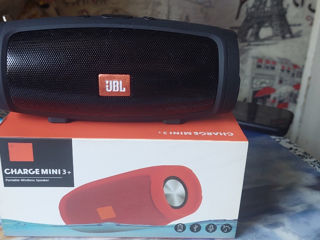 Продам Jbl Charge mini3  не оригинал цена 450 лей