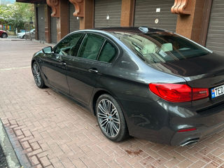 BMW 5 Series foto 2