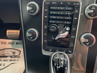 Volvo XC60 фото 8
