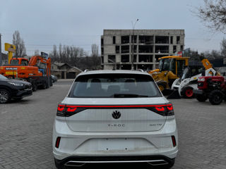 Volkswagen T-Roc foto 2