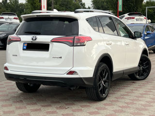 Toyota Rav 4 foto 4