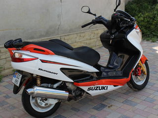 Suzuki Burgman 200 foto 6