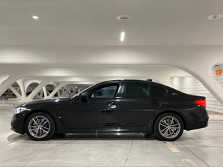 BMW 5 Series foto 4