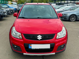 Suzuki SX4 foto 2