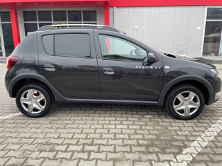 Dacia Sandero Stepway foto 2